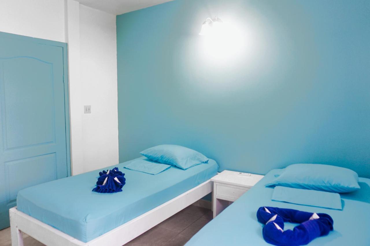 Aqua Lounge Hostal *