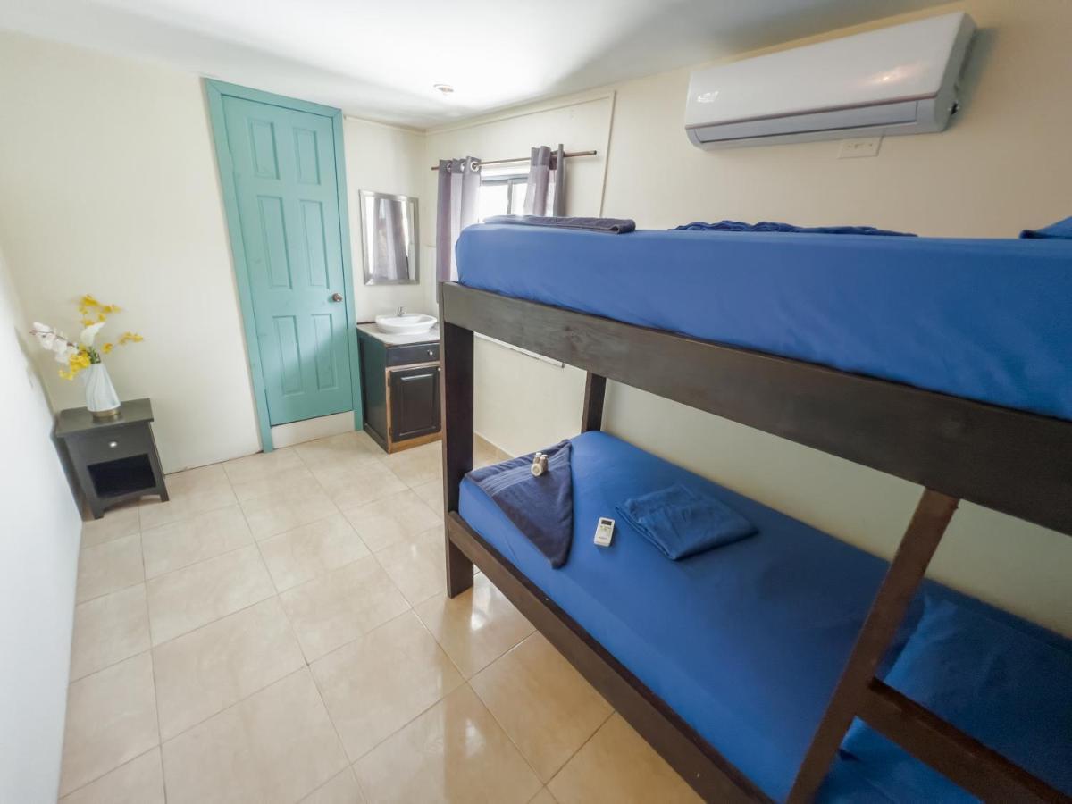 Hostal Aqua Lounge
